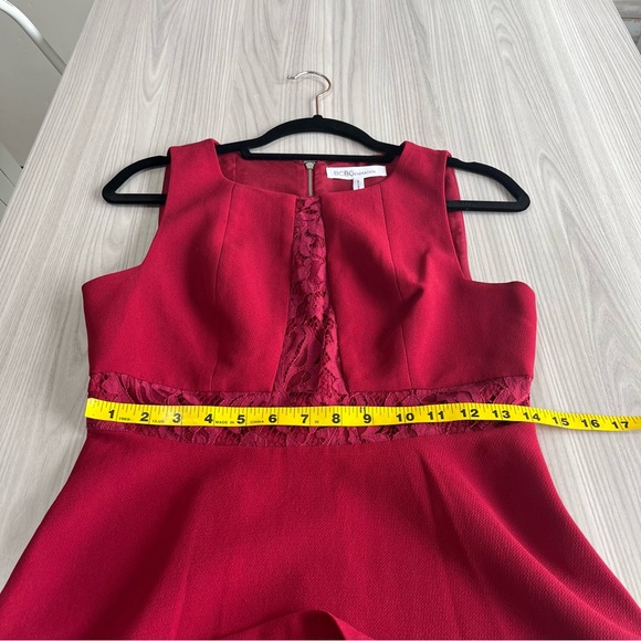 NWT BCBGENERATION Sleeveless Lace Embellished Fit and Flare Formal Dress Size 6 - Picture 6 of 10